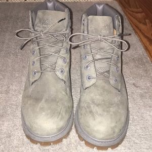 6-inch women’s Timberland boots
